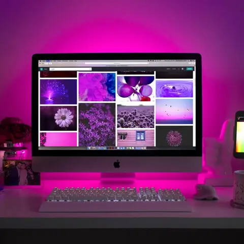 MAC Desktop Website Design In Dark Theme
